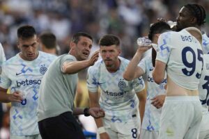 Chivu e i calciatori dell'Inter