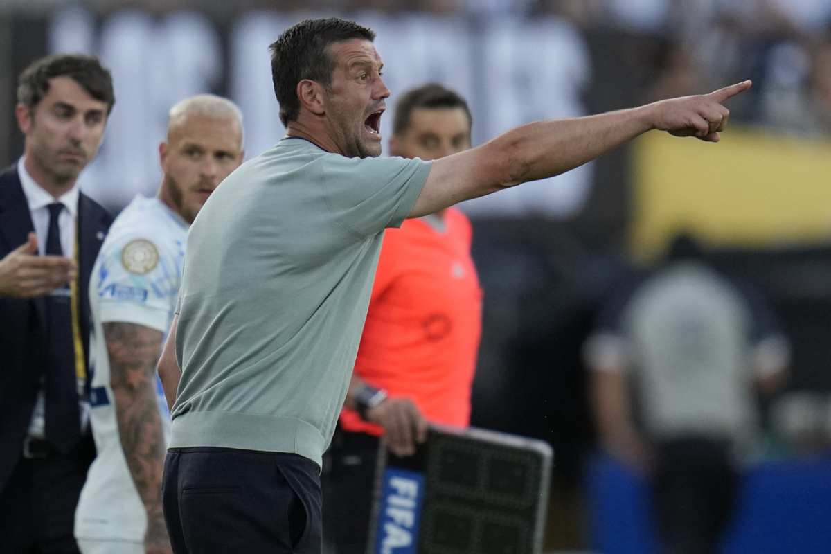 Chivu a bordocampo