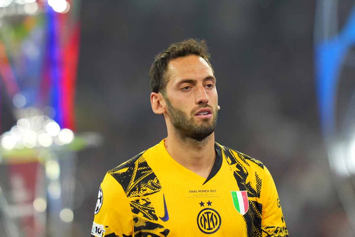 Le ultime di calciomercato su Hakan Calhanoglu