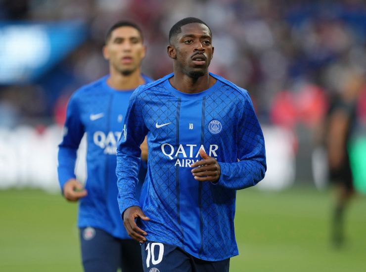 Dembele durante un riscaldamento