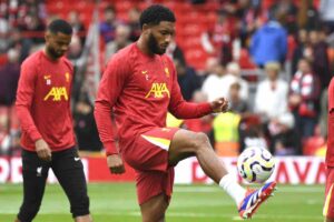 Joe Gomez con il Liverpool
