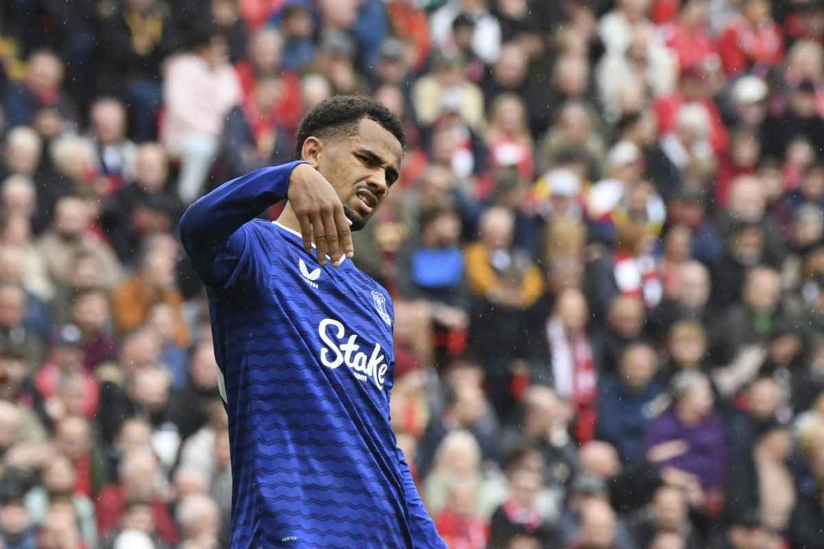 Ndiaye con l'Everton