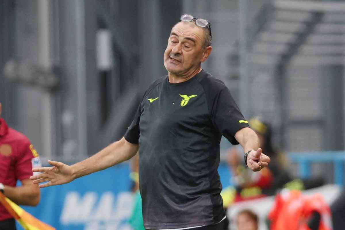 Sarri davanti la panchina